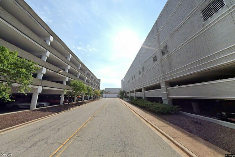 Oakbrook Center Shooting Sparks Lockdown, Police Say No Active Threat Remains