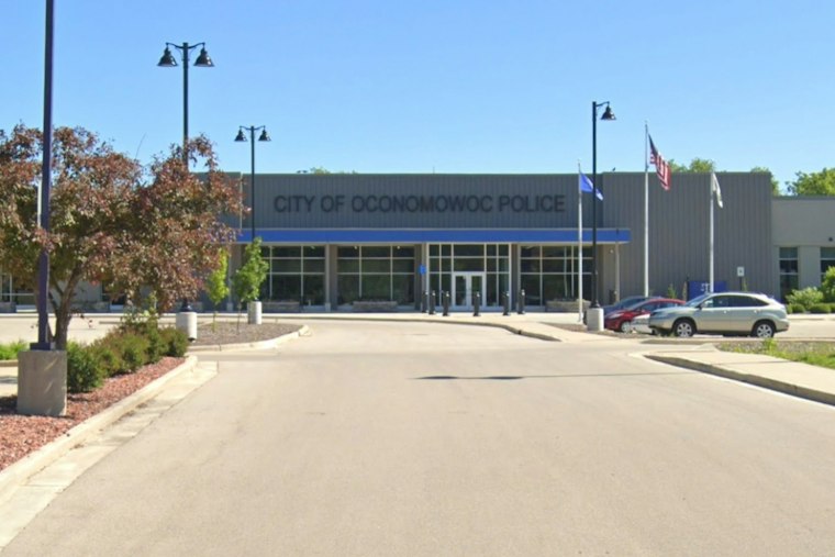 Oconomowoc Moves to Kill $18,000 Flock Camera Deal Amid Statewide Backlash