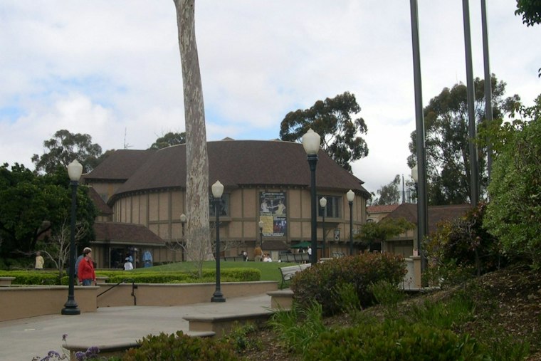 Old Globe Brings Pulitzer-Winning ‘Topdog/Underdog’ to San Diego
