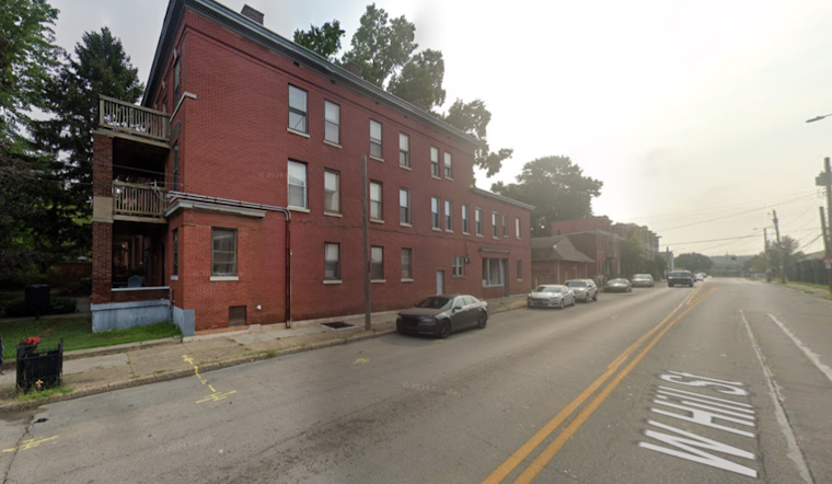 Old Louisville Fire Hurts Firefighter, Displaces Renters From Condemned Building's Neighbor