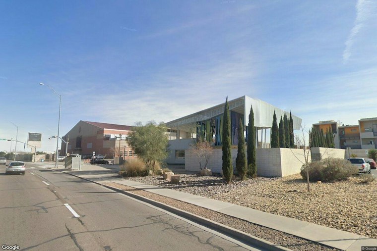 One Dead in Late-Night Crash Outside El Paso Zoo on Paisano Drive