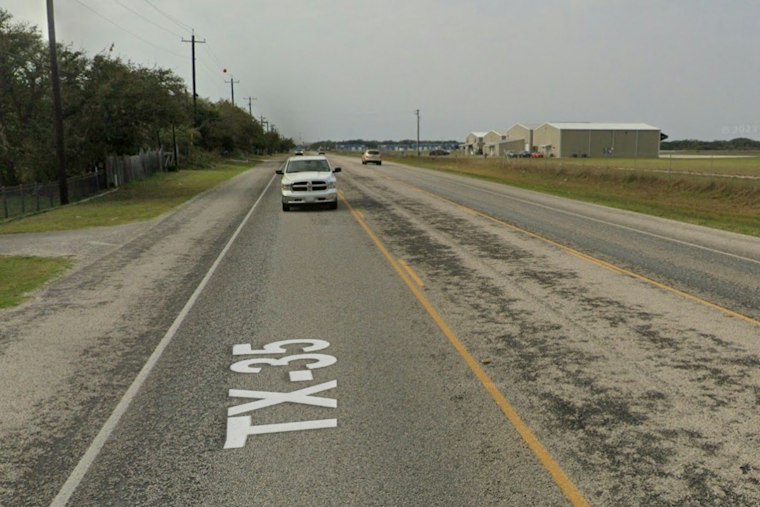 One Dead, One Critical After Multi-Vehicle Crash Shuts Down Business 35 Near Aransas County Airport