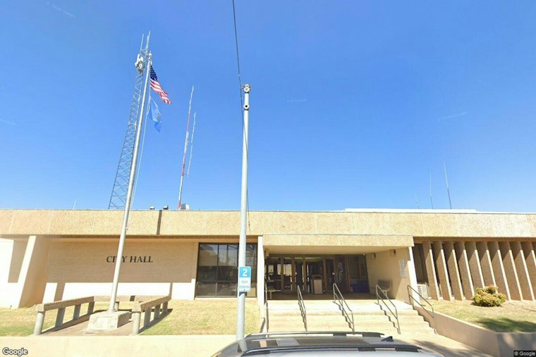 One Dead, Suspect Held After Shooting Near Shawnee Twin Lakes
