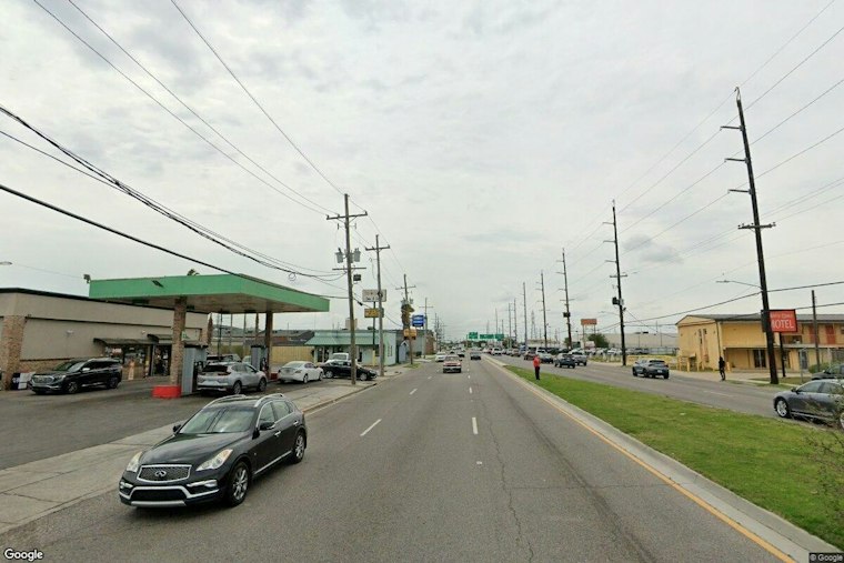 One Dead, Two Hurt in Three-Car Crash at Chef Menteur and Crowder