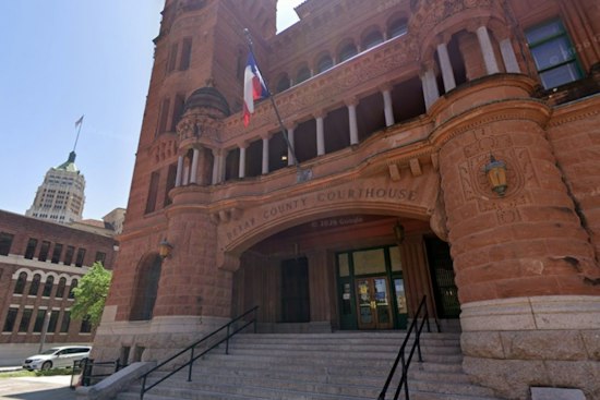 One Working Elevator Leaves San Antonio Courthouse in Third Week of Chaos