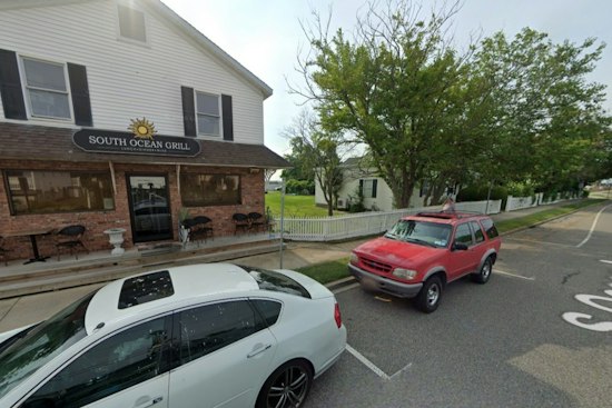 Oogee Wawa Bandmates Trade Tour Van for Patchogue Pub With $15 Smashburgers