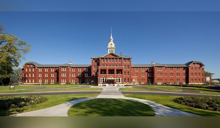 Oregon Paid $1M Over Nurse Accused of Preying on Psychiatric Patients Who Kept His License