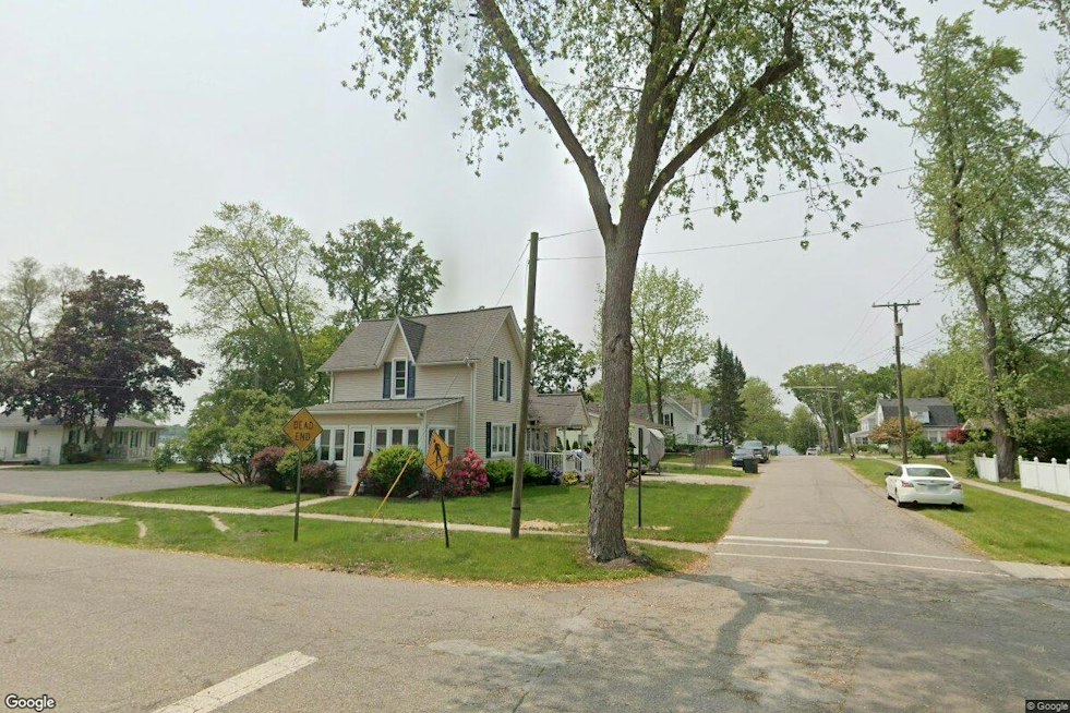 Orion Township Couple Restores Jimmy Hoffa's Square Lake Cottage Into Rental