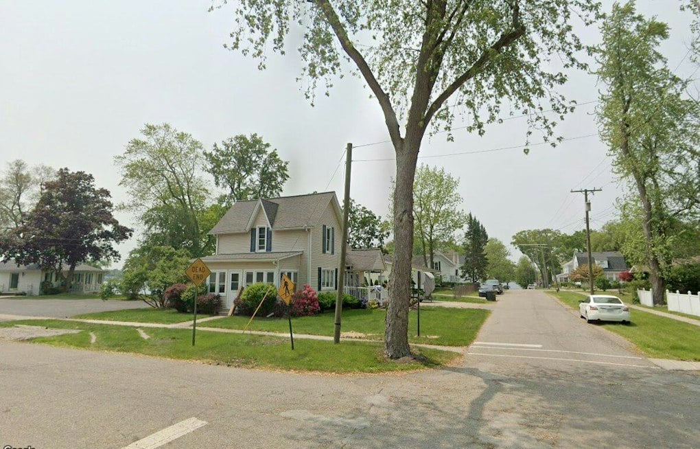 Orion Township Couple Restores Jimmy Hoffa's Square Lake Cottage Into Rental