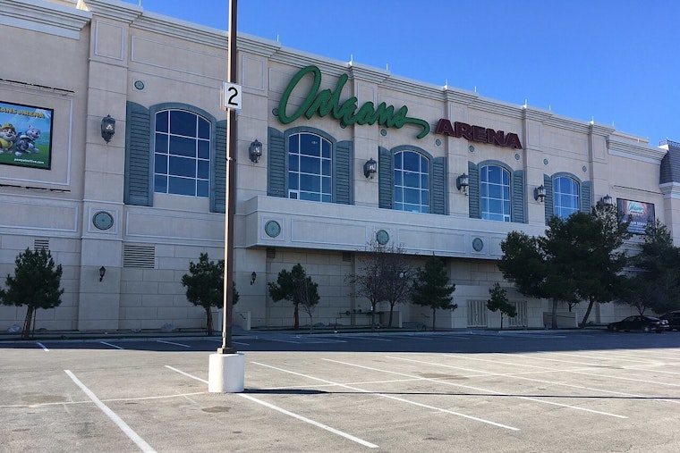 Orleans Arena Turns Into Dirt Track as 400 RC Racers Chase Vintage Glory