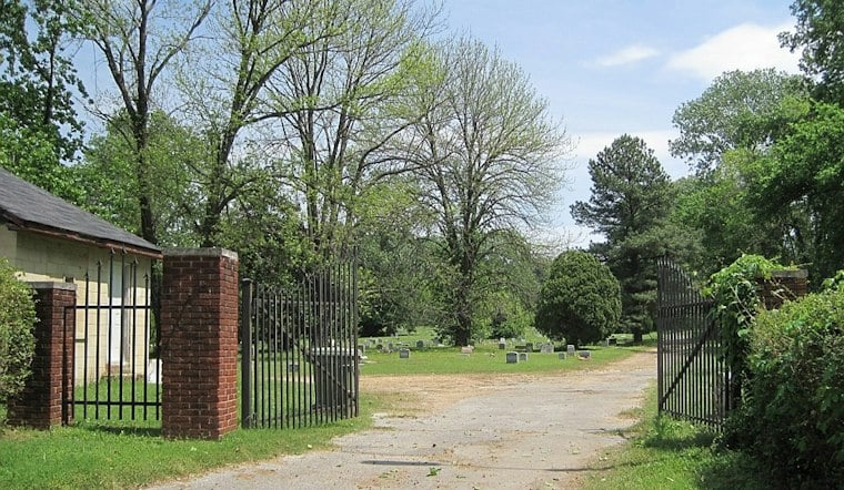 Overgrowth Raises Concerns at Memphis' Hollywood Cemetery