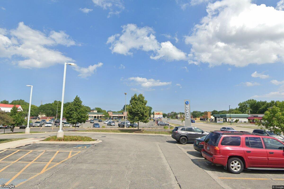 Palatine Man Loses $73K in Chase Impostor Scam, Police Hunt 3 Suspects