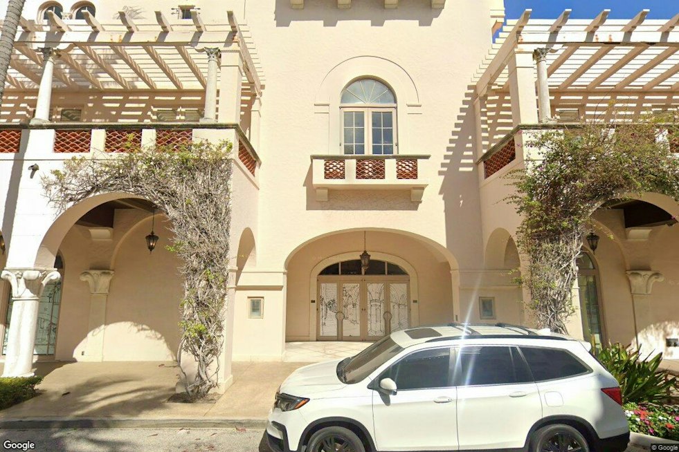 Palm Beach Broker Says He Was Cut Out of $200M Worth Avenue Deal, Sues for $3M