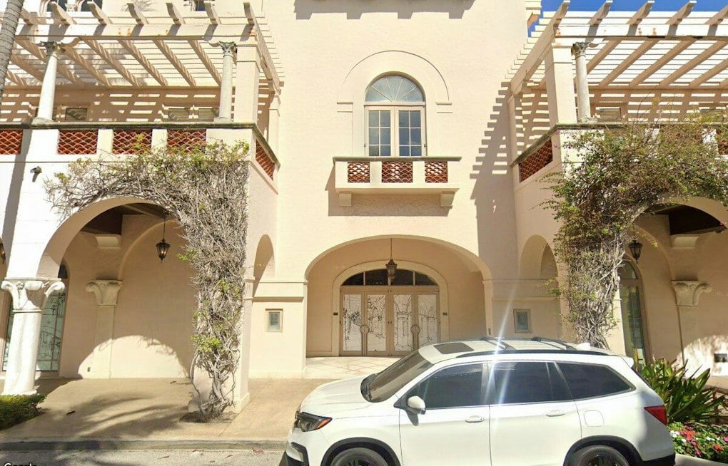 Palm Beach Broker Says He Was Cut Out of $200M Worth Avenue Deal, Sues for $3M