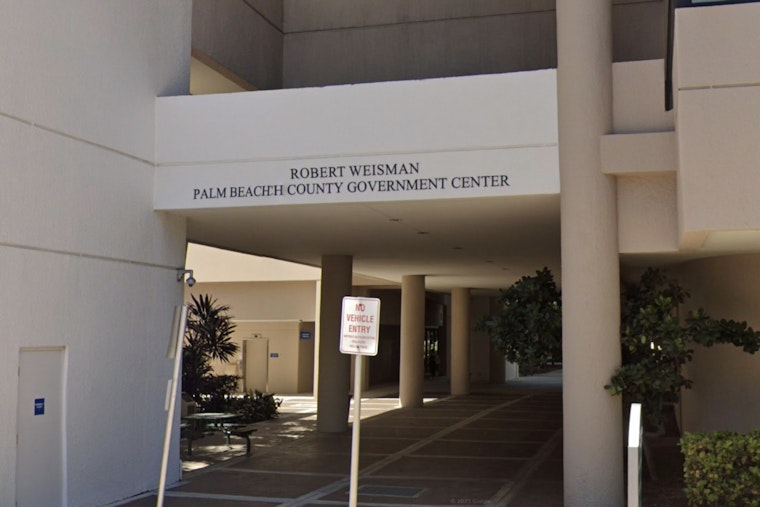 Palm Beach County Breeders Fight Fee Hike, Home Checks — Vote Tabled 6-0