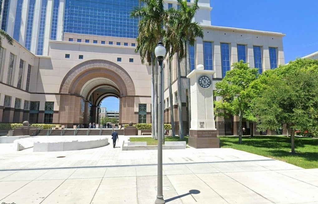 Palm Beach Mayor Sara Baxter Denies Staffer's Sexual Coercion Complaint Days Before Vote