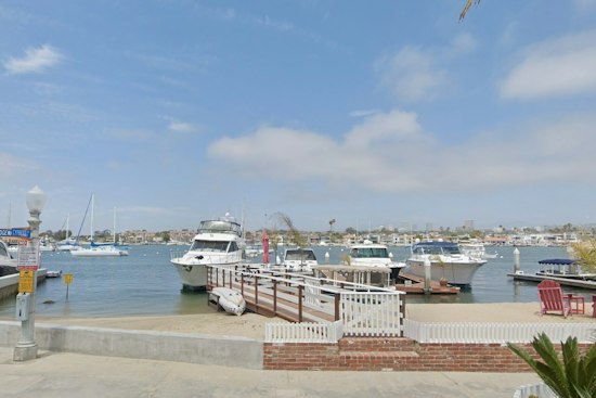 Panga Boat Dumped in Newport Beach After Dozen Migrants Scatter, Yacht Damaged
