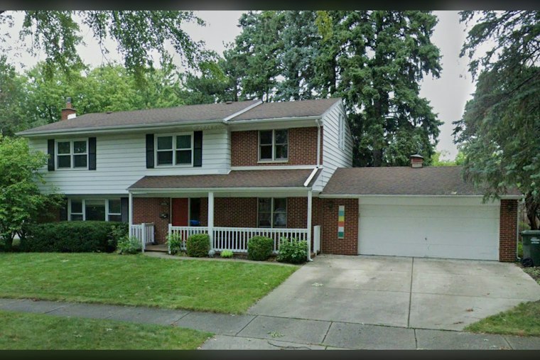Park Ridge Man Critically Hurt After Neighbor Reports Him Trapped in House Fire