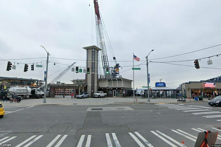 Person Reported Clinging to Driftwood Near Seattle’s Pier 53 During Water Rescue Response