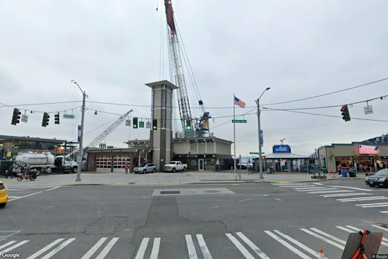 Person Reported Clinging to Driftwood Near Seattle’s Pier 53 During Water Rescue Response