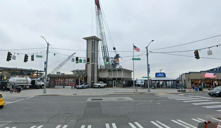 Person Reported Clinging to Driftwood Near Seattle’s Pier 53 During Water Rescue Response