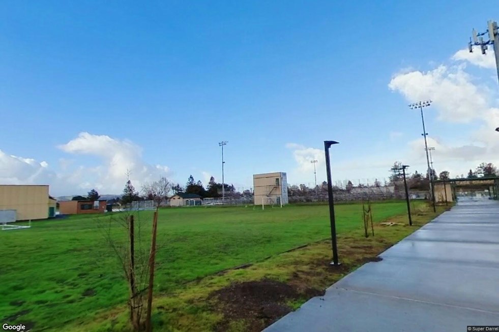 Petaluma Schools Weigh Cell Tower Ban, Future of $18,000 Lease at Stake