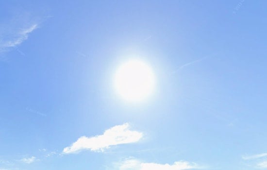 Phoenix Sizzles at 100 as Late-Week Storms Threaten to Break the Heat