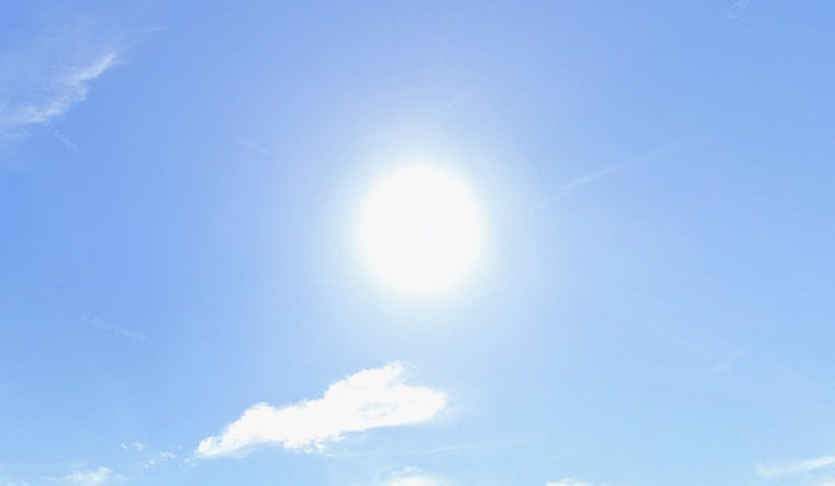 Phoenix Sizzles at 100 as Late-Week Storms Threaten to Break the Heat