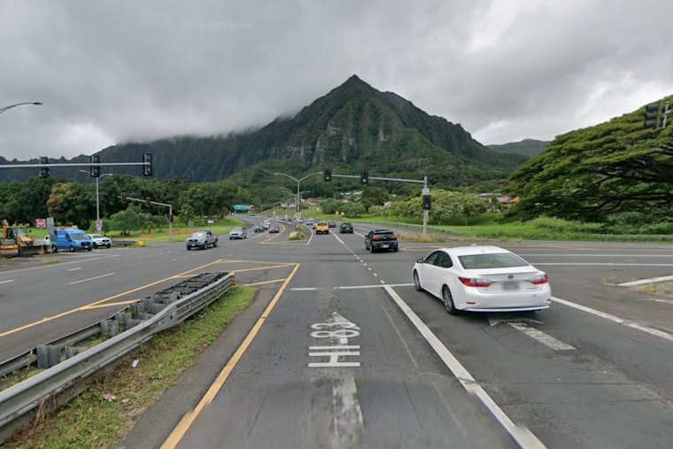 Pickup Rolls Over at Kahekili and Likelike Highways, Driver, 23, Hospitalized