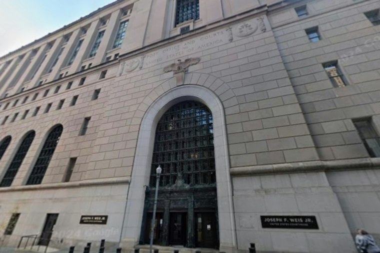 Pittsburgh Felon Gets 37 Months After Two Stolen Guns, Drug Stash Turn Up