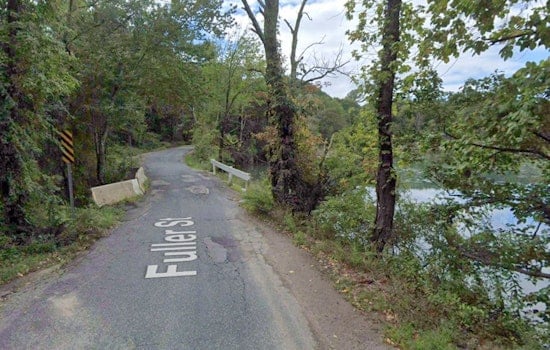 Plainville Driver Escapes Sinking Car in Fuller Pond After Late-Night Crash