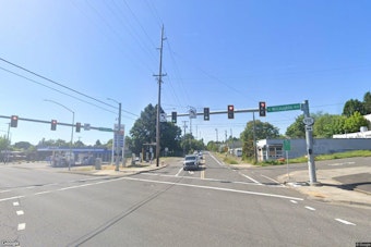 Police investigate fatal motorcycle collision on Southeast McLoughlin Boulevard