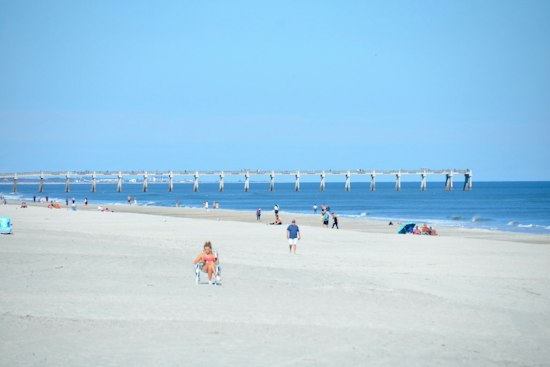 Ponte Vedra Anglers Wrestle 11-Foot Hammerhead to Shore, Then Let It Go