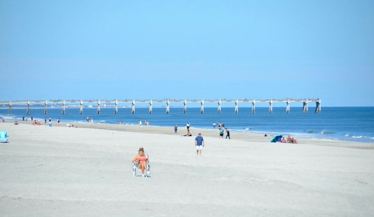 Ponte Vedra Anglers Wrestle 11-Foot Hammerhead to Shore, Then Let It Go