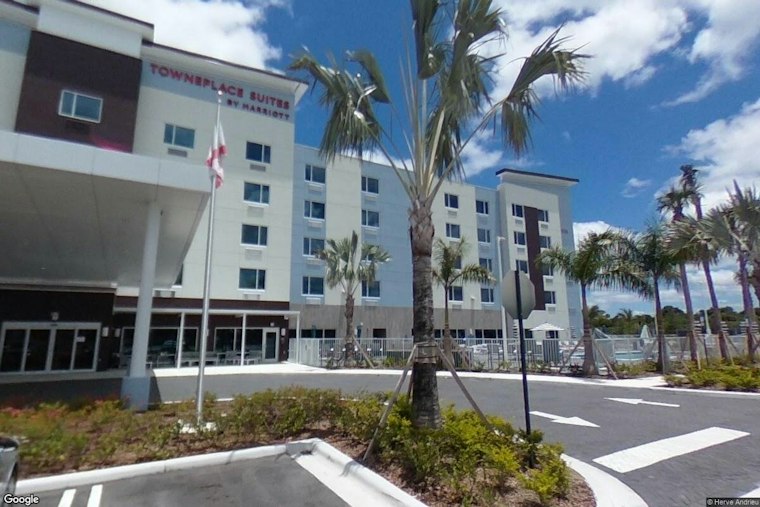 Port St. Lucie Man Found Hiding Under Hotel Bed, Two Kids Were in Room