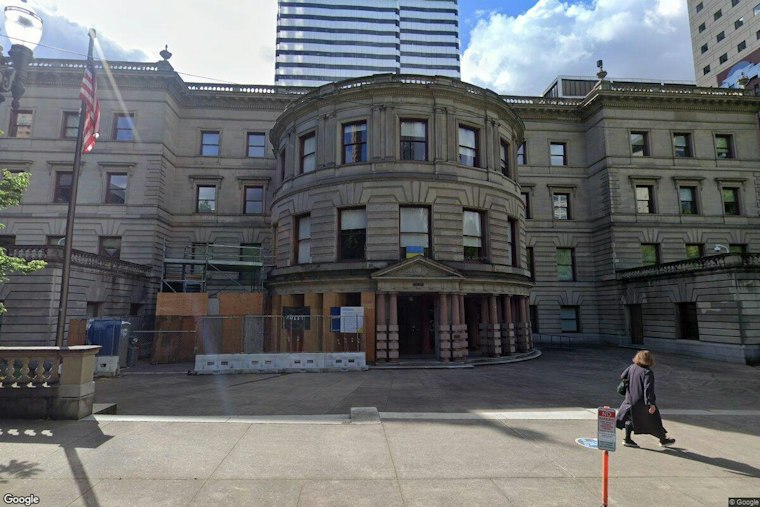 Portland Basks in One Last Sunny Day Before Brief Rain Tease