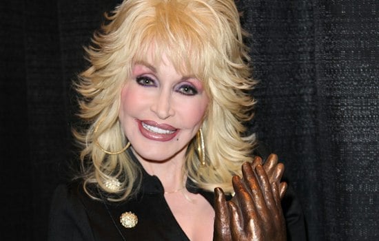 Portland Names Sept. 25 Dolly Parton Day, Toasting a Trail Blazers Roast