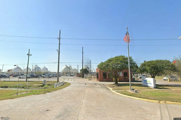 Power Outage Sparks Black Smoke Over Pasadena's TPC Group Plant