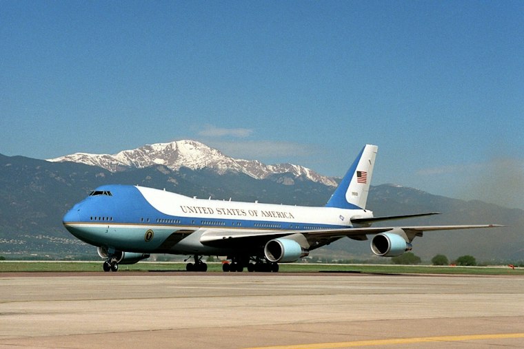 Qatari-Gifted Air Force One Deploys Emergency Slide as Trump Waits for Dallas Flight