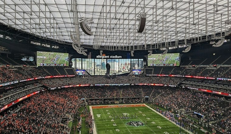 Raiders Tap Team México as Betting Partner, Enlist Julio César Chávez