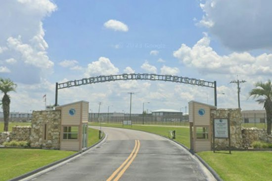 Raiford Prison Sergeant Accused of Selling Drugs With Inmate Boyfriend