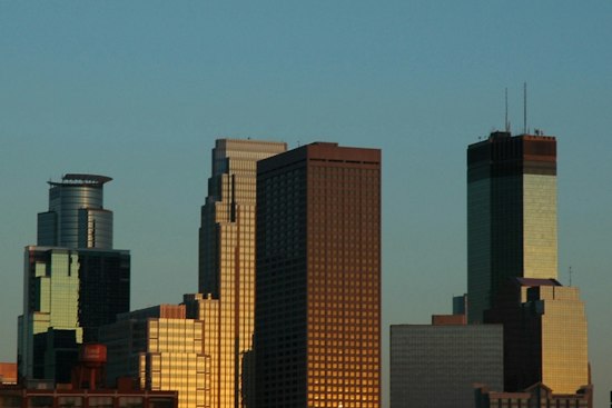Rain, Fog and a Messy Commute Friday in Minneapolis Before a Weekend Break