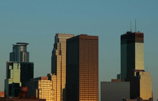 Rain, Fog and a Messy Commute Friday in Minneapolis Before a Weekend Break