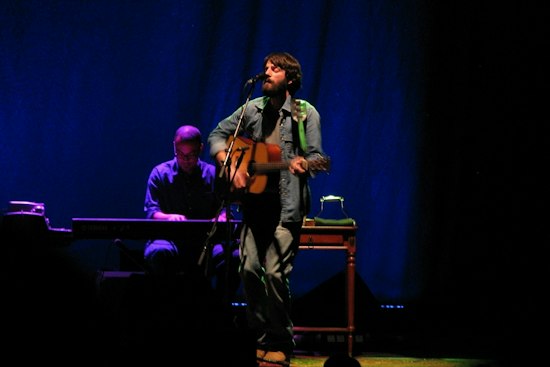 Ray LaMontagne Collapses Onstage at Ryman, Bounces Back a Night Later