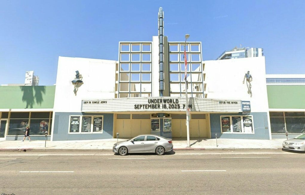 Red Hot Chili Peppers, Dave Grohl Headline Silverlake Conservatory's 25th at Palladium