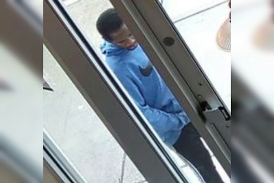 Renton Police Hunt Man Who Exposed Himself on Williams Avenue South