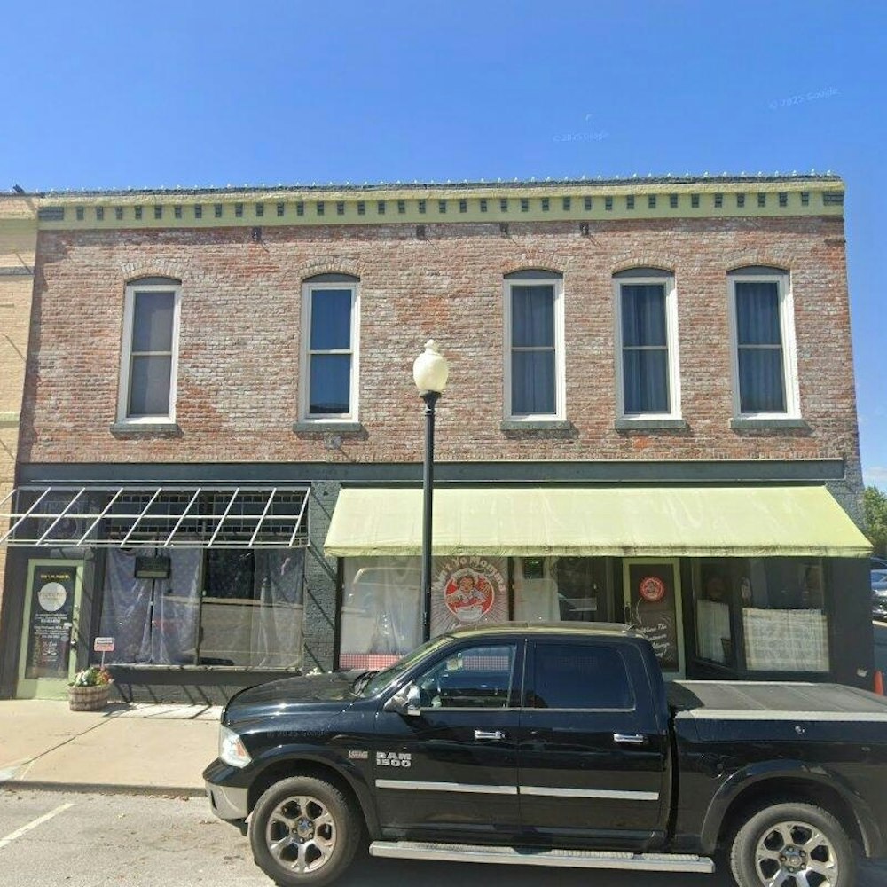 Restivo Family Turns Old Rheinland Space Into All-Day Diner On The Square