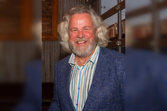 Texas A&M Grad Robert Earl Keen Headlines UT's No. 1 Ohio State Showdown Bash
