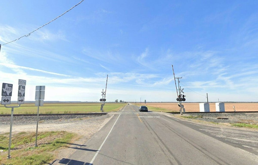 Robertson County Crash Kills 3, Including 12-Year-Old, as Semitruck Hits Tree on FM 485