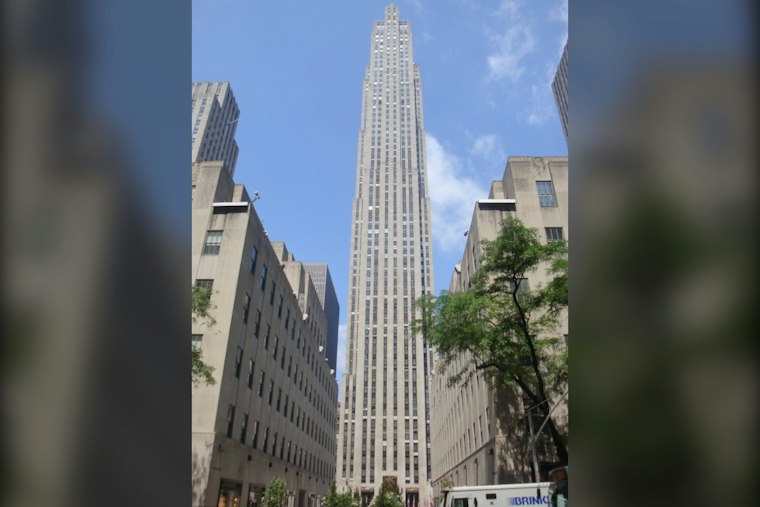 Rockefeller Center Turns Into the North Pole for New ‘Elf’ Immersive Experience